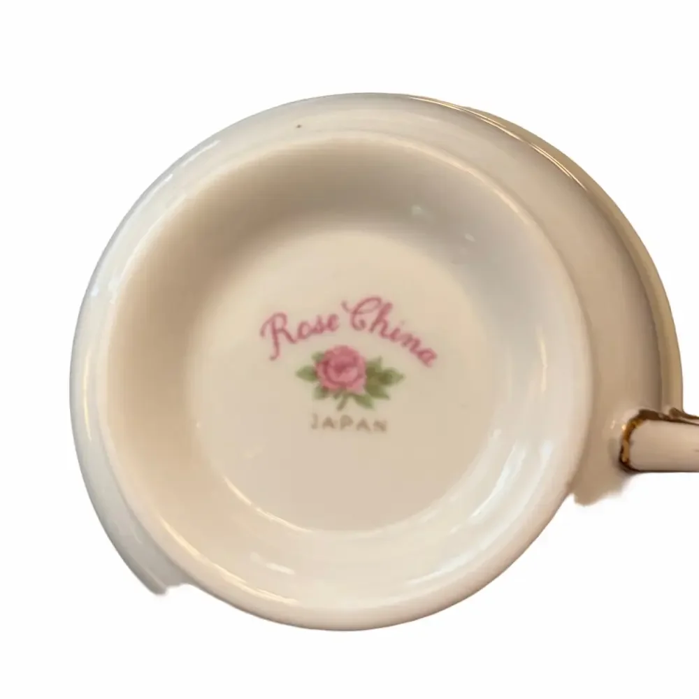 Fine China Vintage set of 5 matching tea cups and saucer’s.